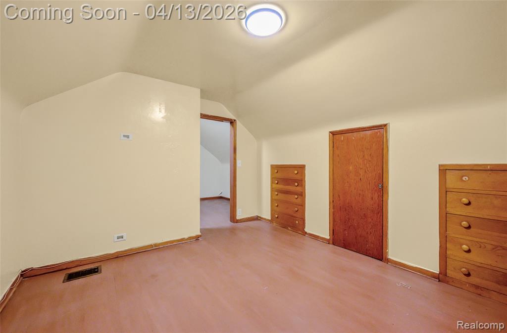 19730 Goulburn Street, Detroit, MI 48205 — Photo 10