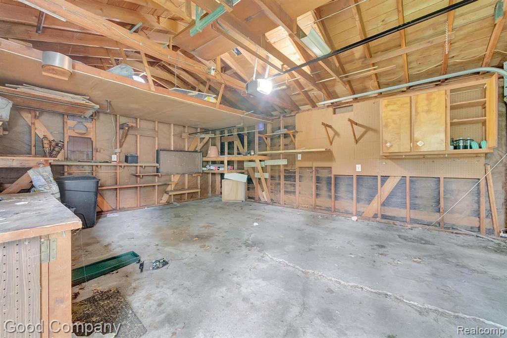 46 W MAPLEDALE Avenue, Hazel Park, MI 48030 — Photo 19