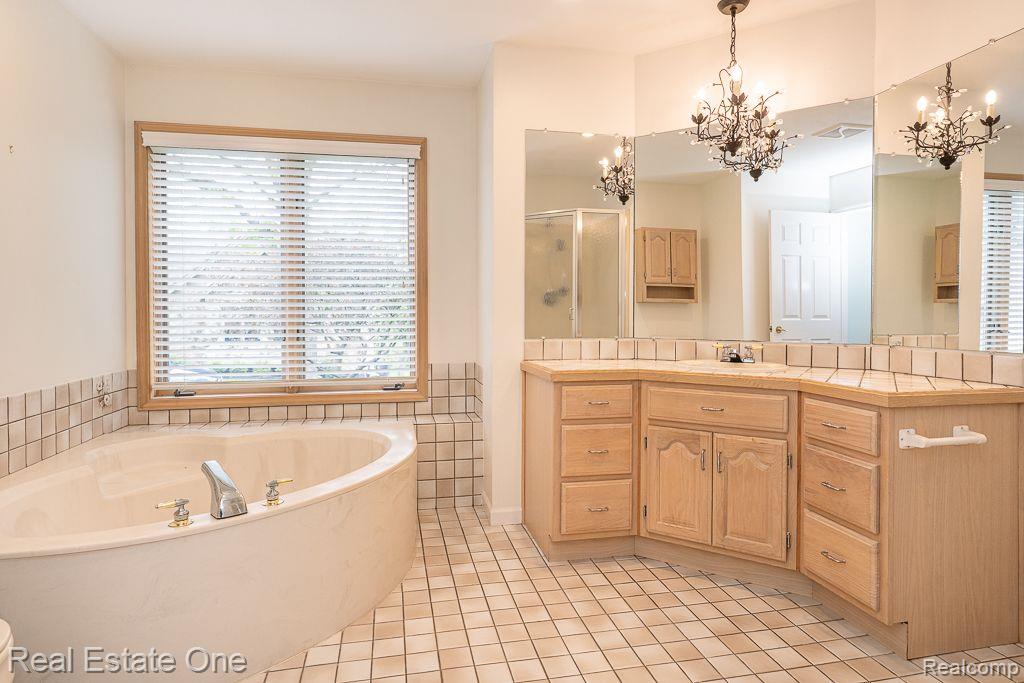 8187 Sawgrass Trail, Grand Blanc, MI 48439 — Photo 31