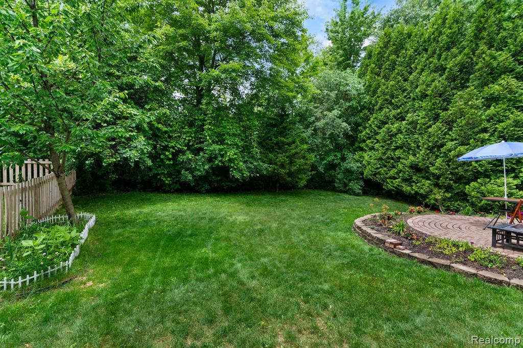 3251 DUNWOODIE Road, Ann Arbor, MI 48105 — Photo 11