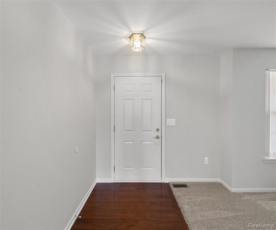 4090 Brighton Lane, 91, Canton, MI 48188 — Photo 11