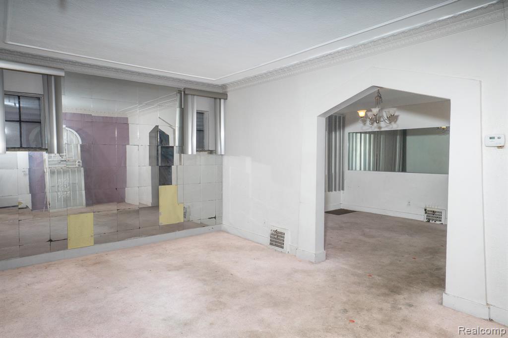 16176 TRACEY Street, Detroit, MI 48235 — Photo 6