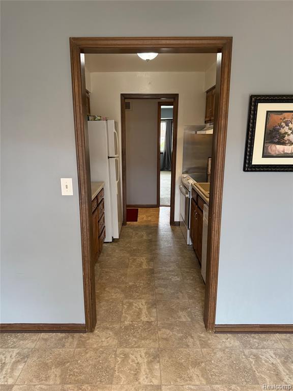 8510 S Pepper Ridge Drive S, Grand Blanc, MI 48439 — Photo 22