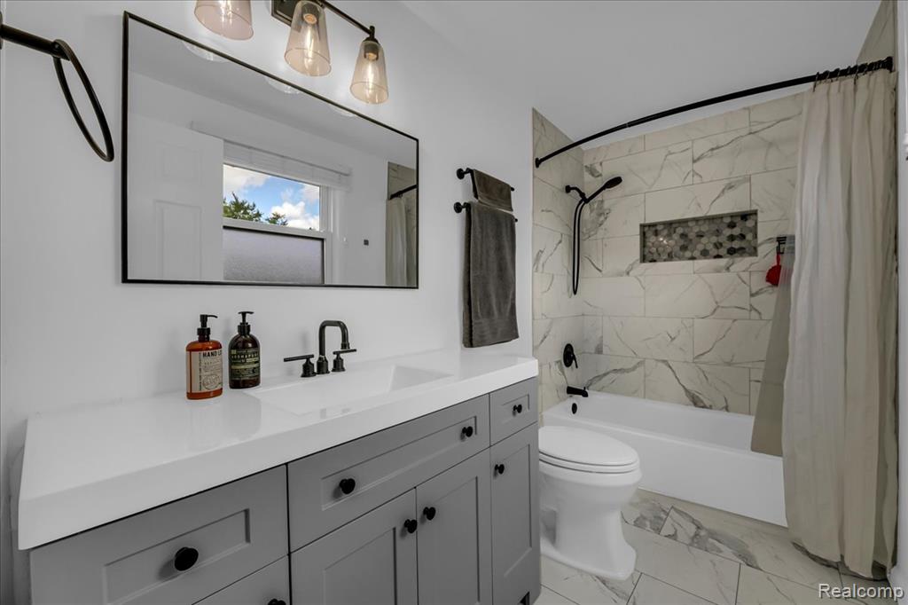 4731 Bramford Drive Bramford Drive, Troy, MI 48085 — Photo 30