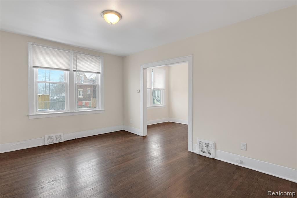8451 Navy Street, Detroit, MI 48209 — Photo 5