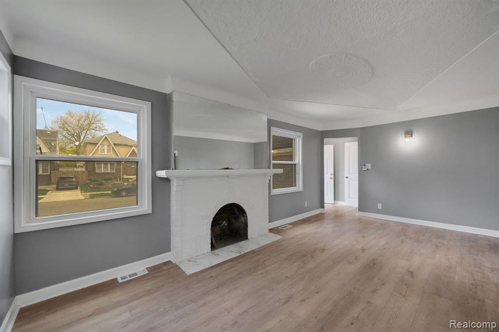9201 BOLEYN Street, Detroit, MI 48224 — Photo 40