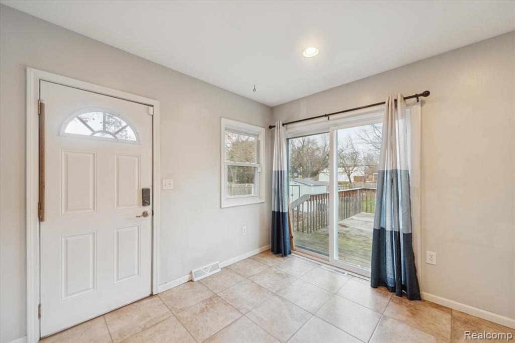 520 Andrew Avenue, Jackson, MI 49202 — Photo 27
