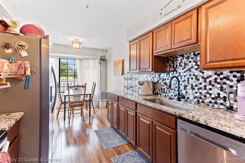 1921 Vine Way Dr, 41, Canton, MI 48188 — Photo 10