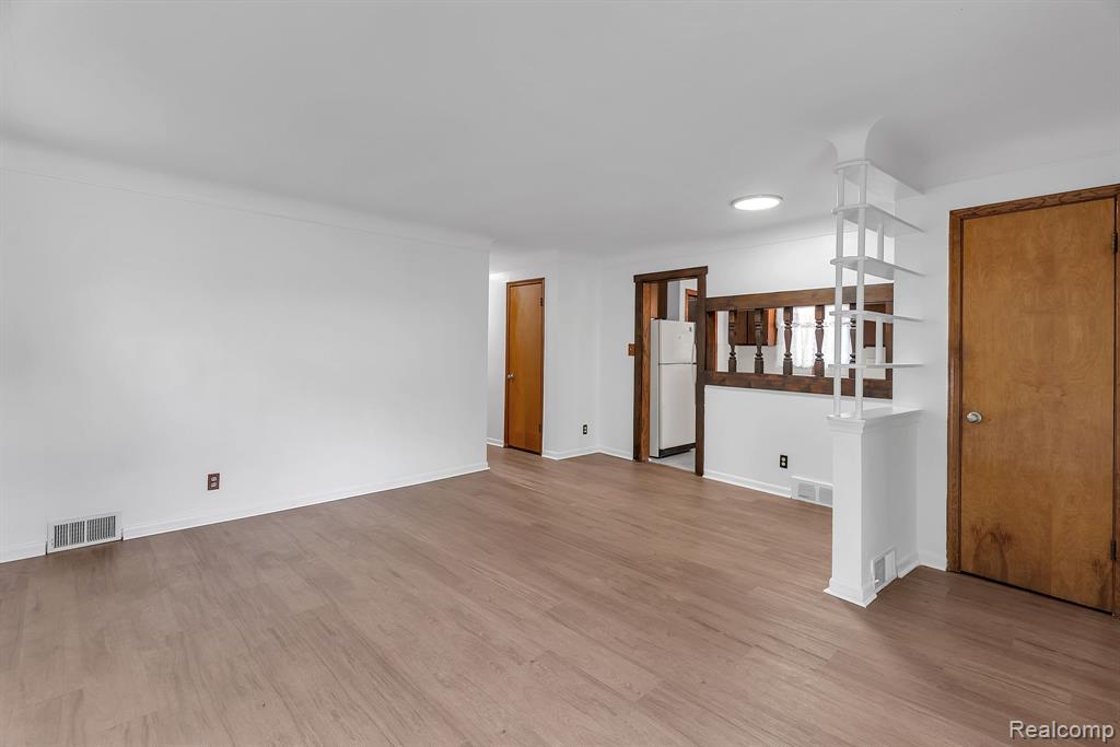 4129 VASSAR Street, Dearborn Heights, MI 48125 — Photo 6