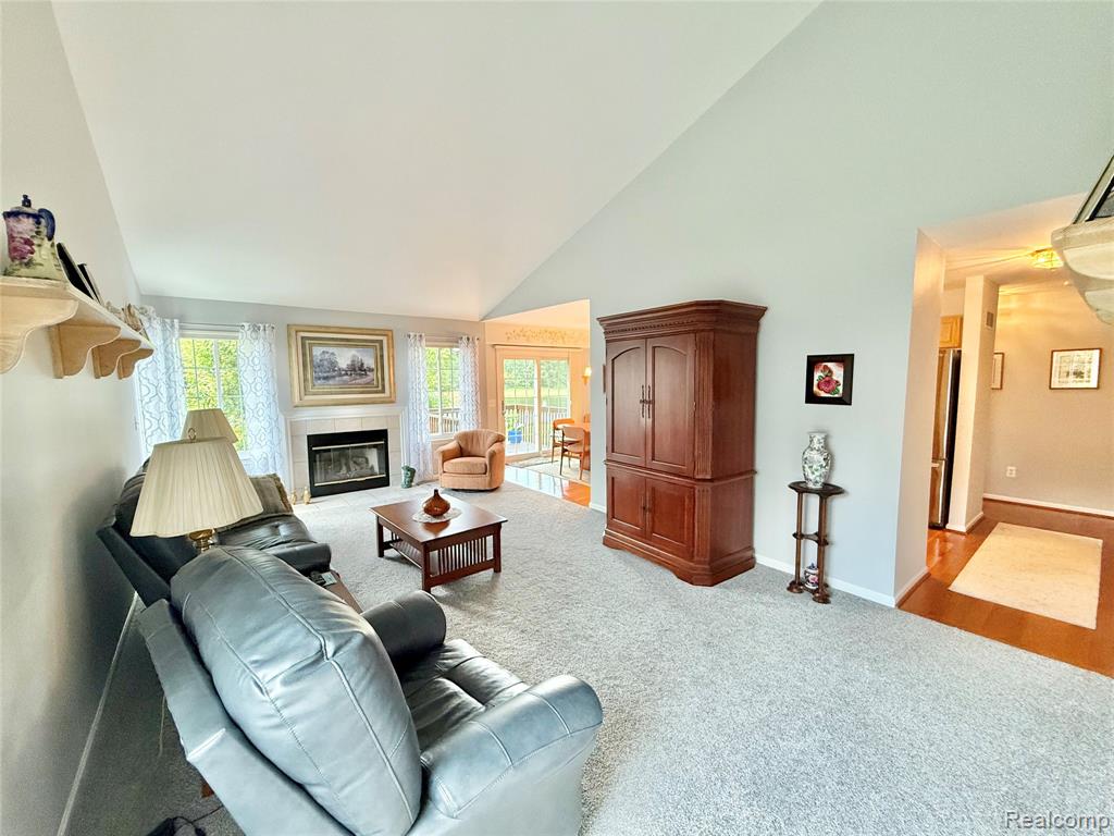6426 Club Court W, Grand Blanc, MI 48439 — Photo 18