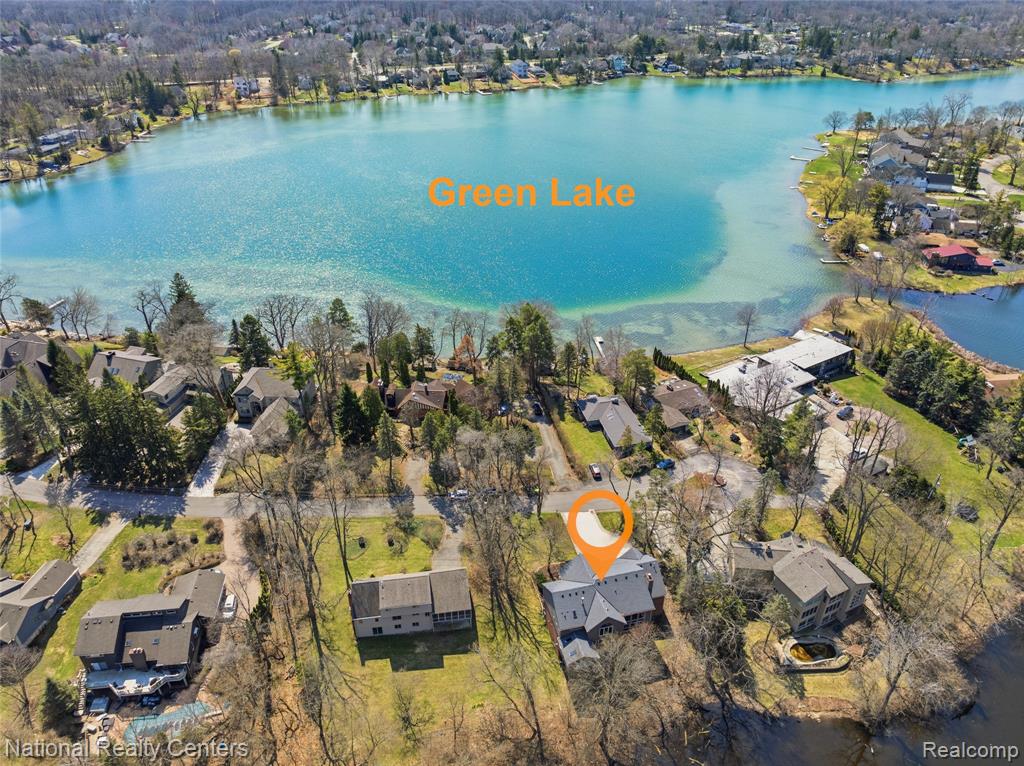6276 N Shore Drive, West Bloomfield, MI 48324 — Photo 5