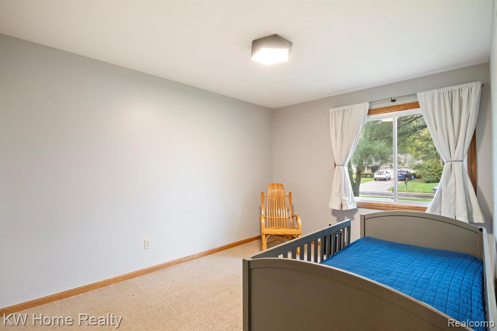 4143 EMERALD PINES Drive, Commerce Twp, MI 48390 — Photo 25