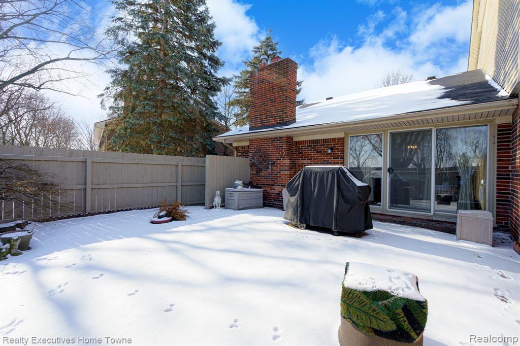 42509 ELDON Circle, Clinton Twp, MI 48038 — Photo 22