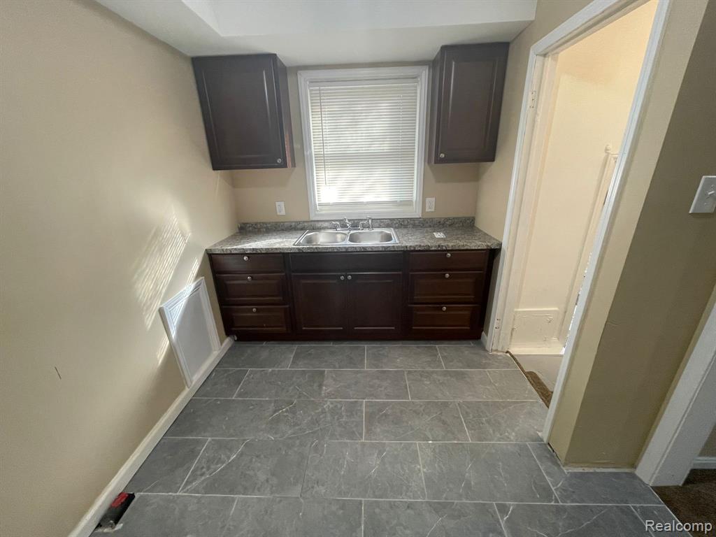 14140 Lamphere Street, Detroit, MI 48223 — Photo 4