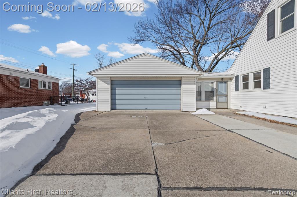 4196 Clippert Street, Dearborn Heights, MI 48125 — Photo 3