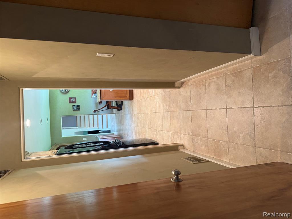 6925 Windham Lane, Bloomfield Hills, MI 48301 — Photo 7