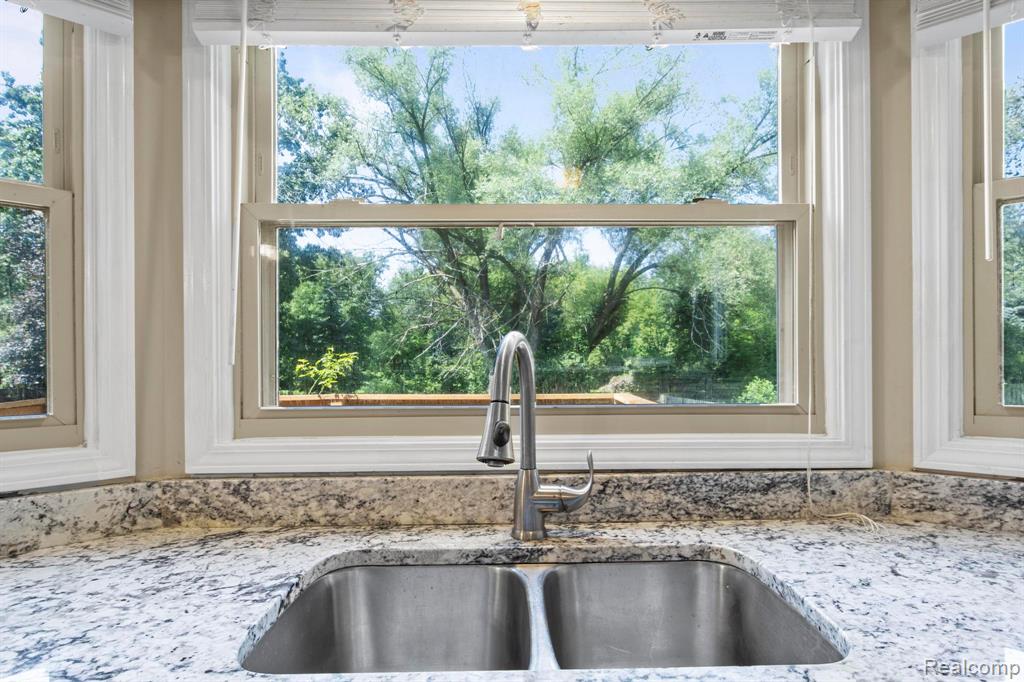1709 Weyhill Drive, Wixom, MI 48393 — Photo 9