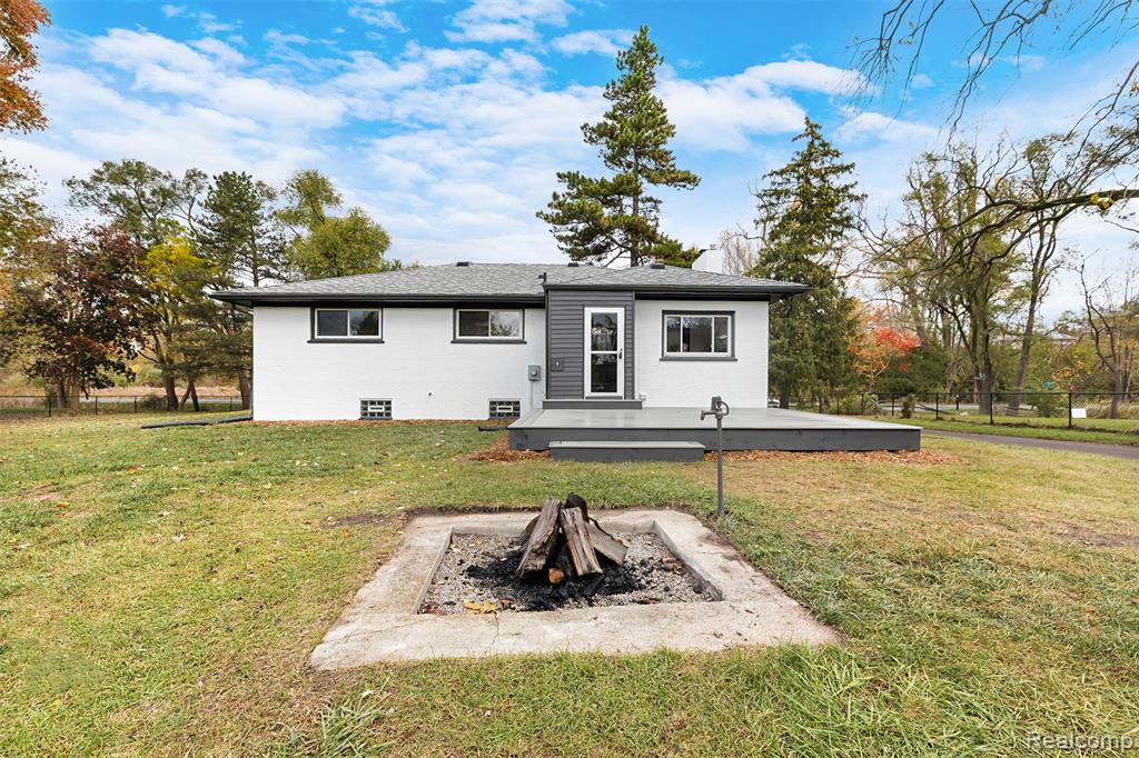 7624 6 Mile Road, Northville, MI 48168 — Photo 26