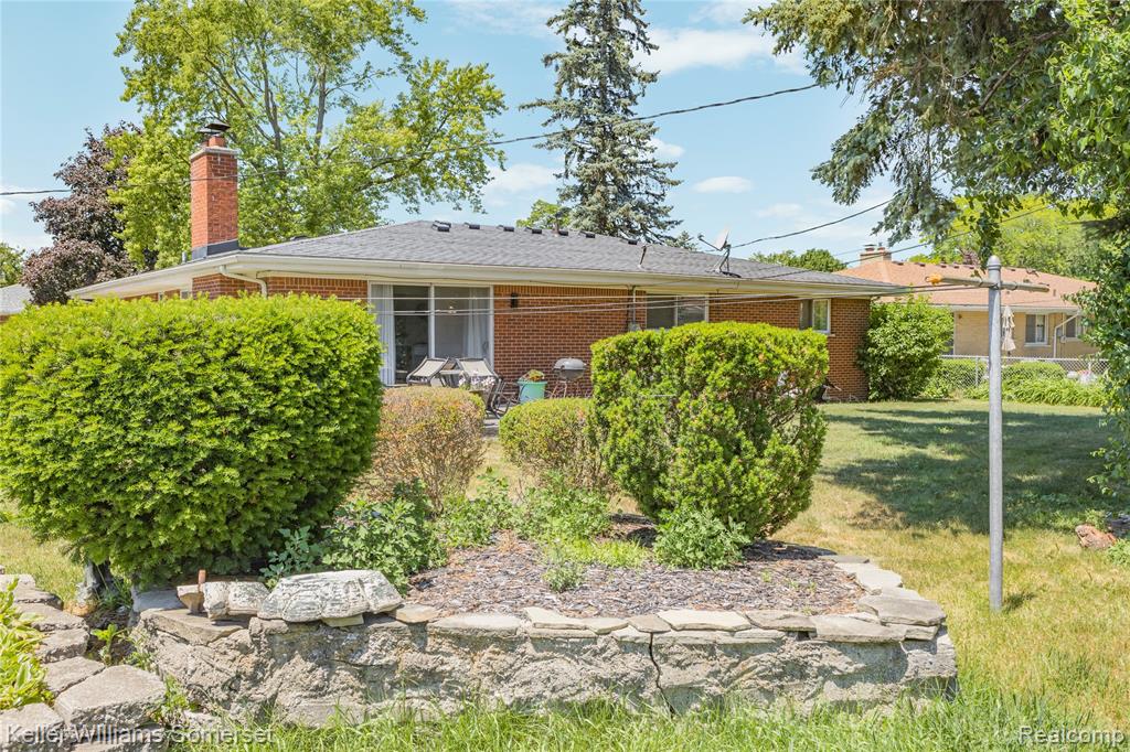 14154 Fenton, Redford, MI 48239 — Photo 46