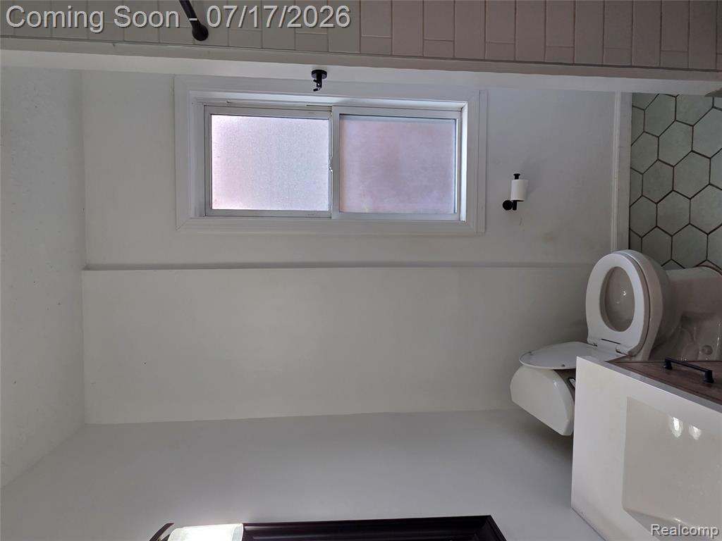 7455 Churchill Street, Detroit, MI 48206 — Photo 33