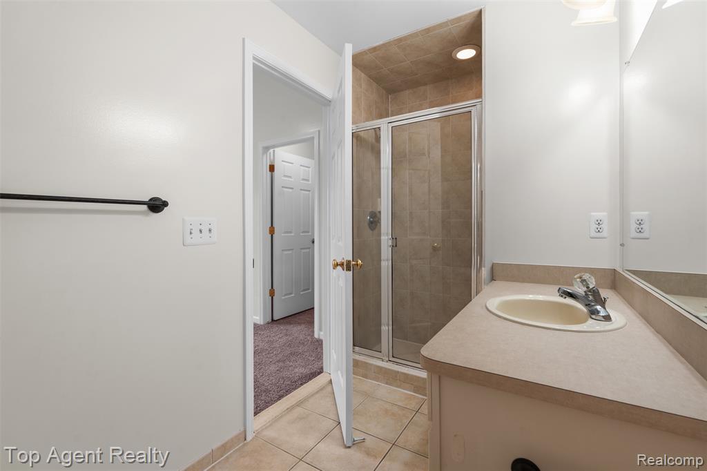 45505 Limerick Drive, Macomb, MI 48044 — Photo 20