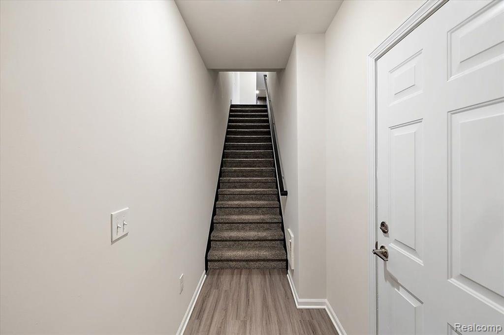 8286 Heywood Circle, Sterling Heights, MI 48312 — Photo 26