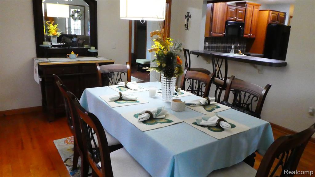 8051 Prestonwood Court, Flushing, MI 48433 — Photo 23
