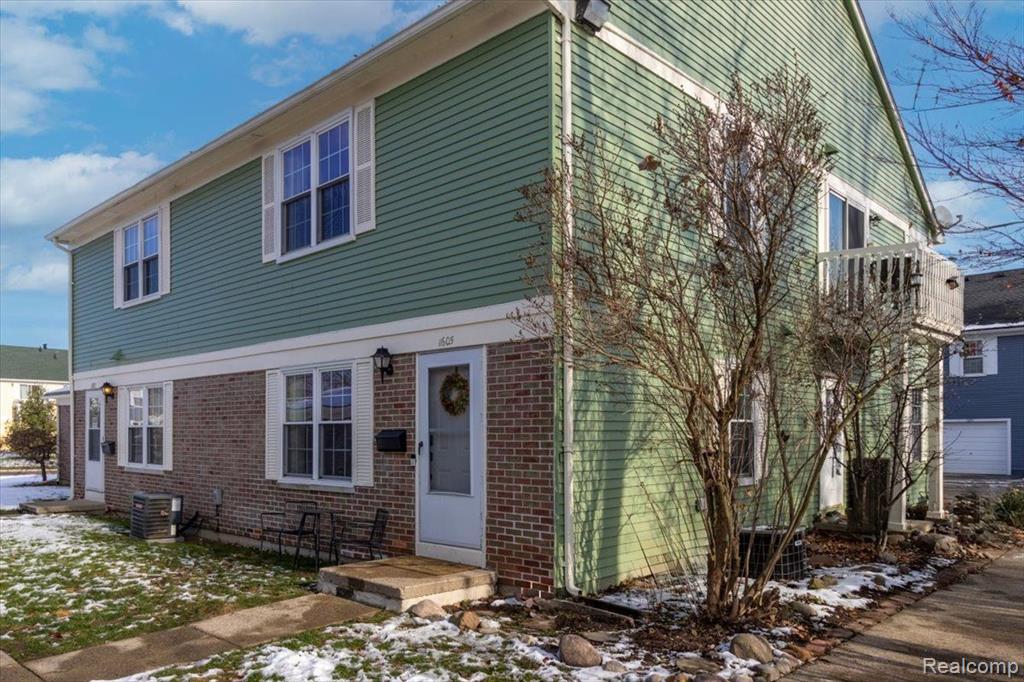 1605 WINGATE Boulevard, Ypsilanti, MI 48198 — front exterior