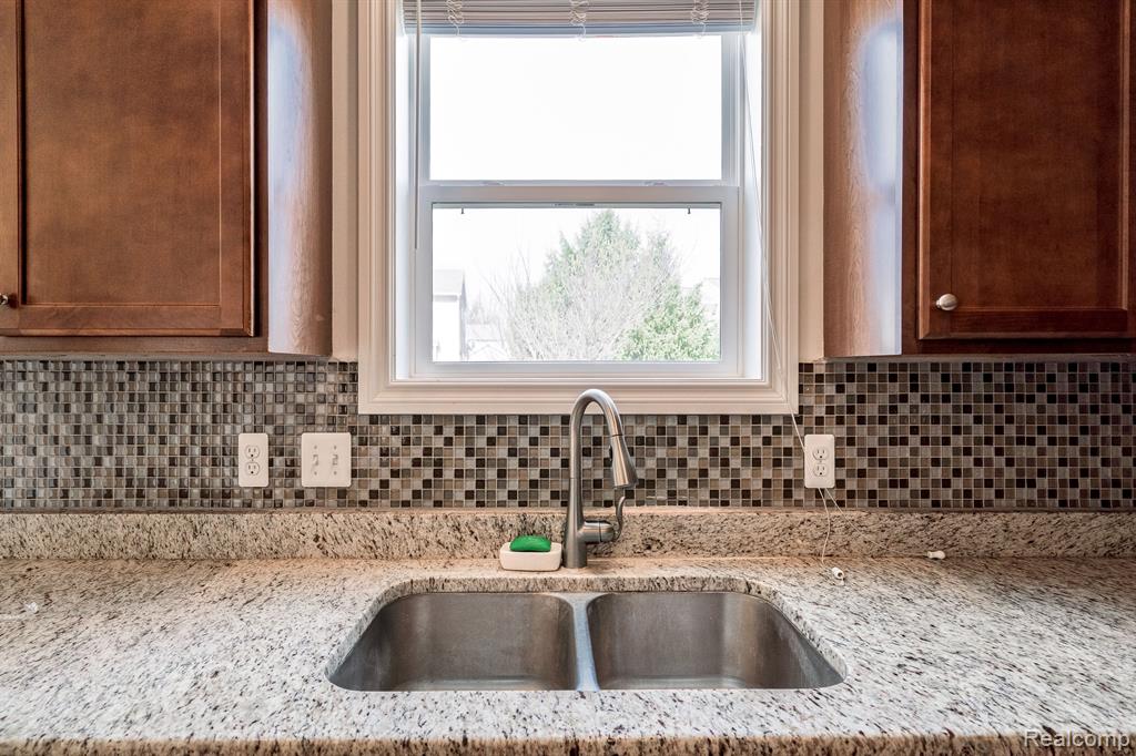3253 EASTRIDGE Drive, Dexter, MI 48130 — Photo 19