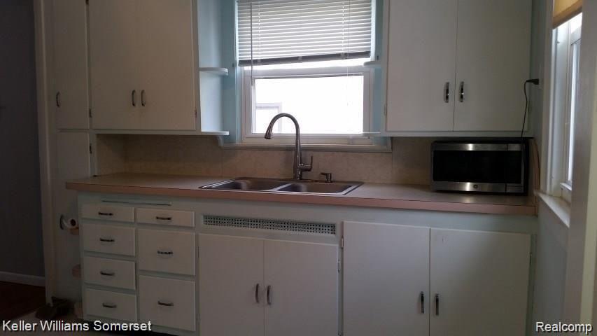 904 N MAPLE Avenue, Royal Oak, MI 48067 — Photo 10