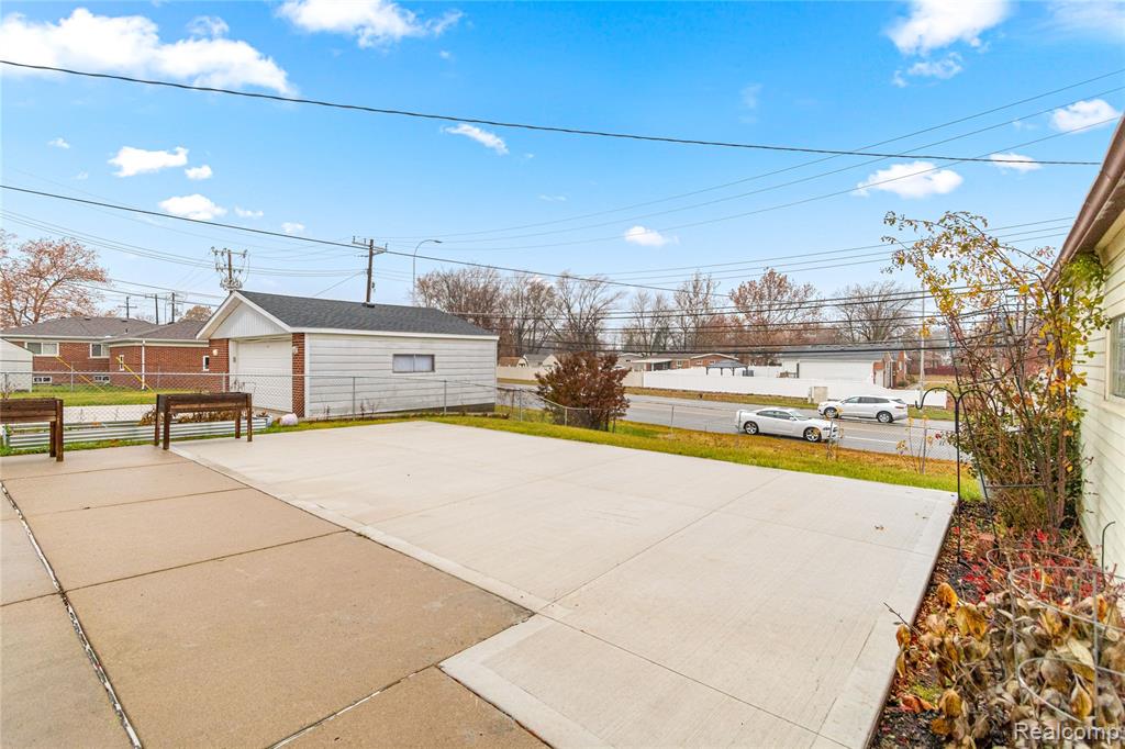 7148 Plainfield Street, Dearborn Heights, MI 48127 — Photo 32
