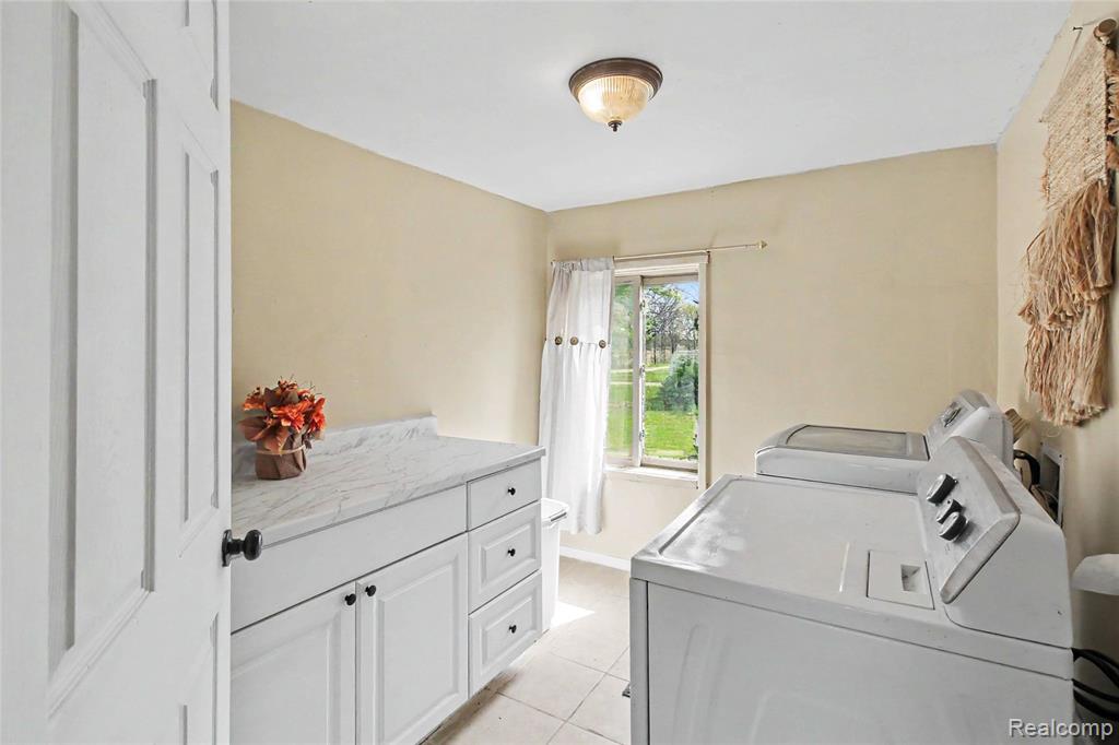 9433 E Lovejoy Road, Perry, MI 48872 — Photo 20