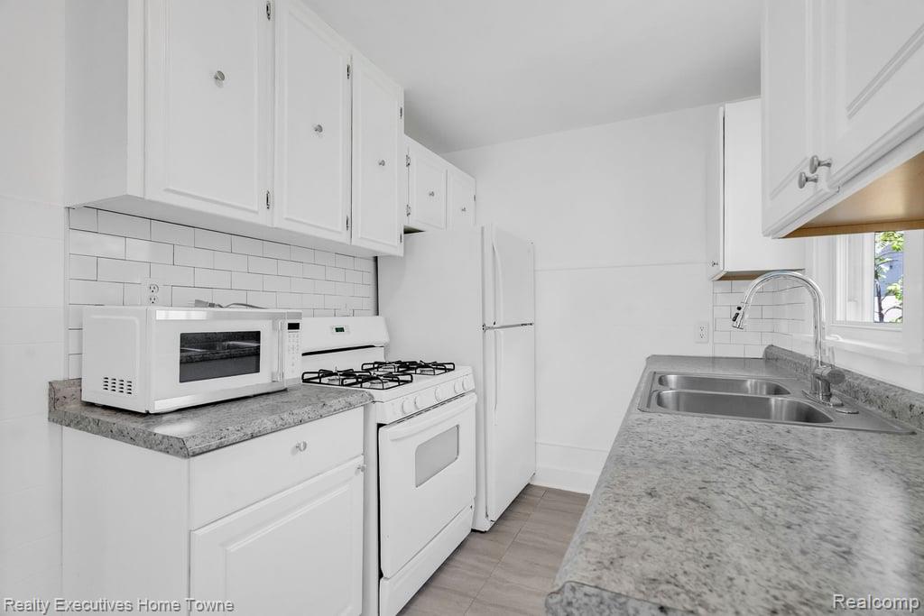 2720 Walnut Street, Port Huron, MI 48060 — Photo 11