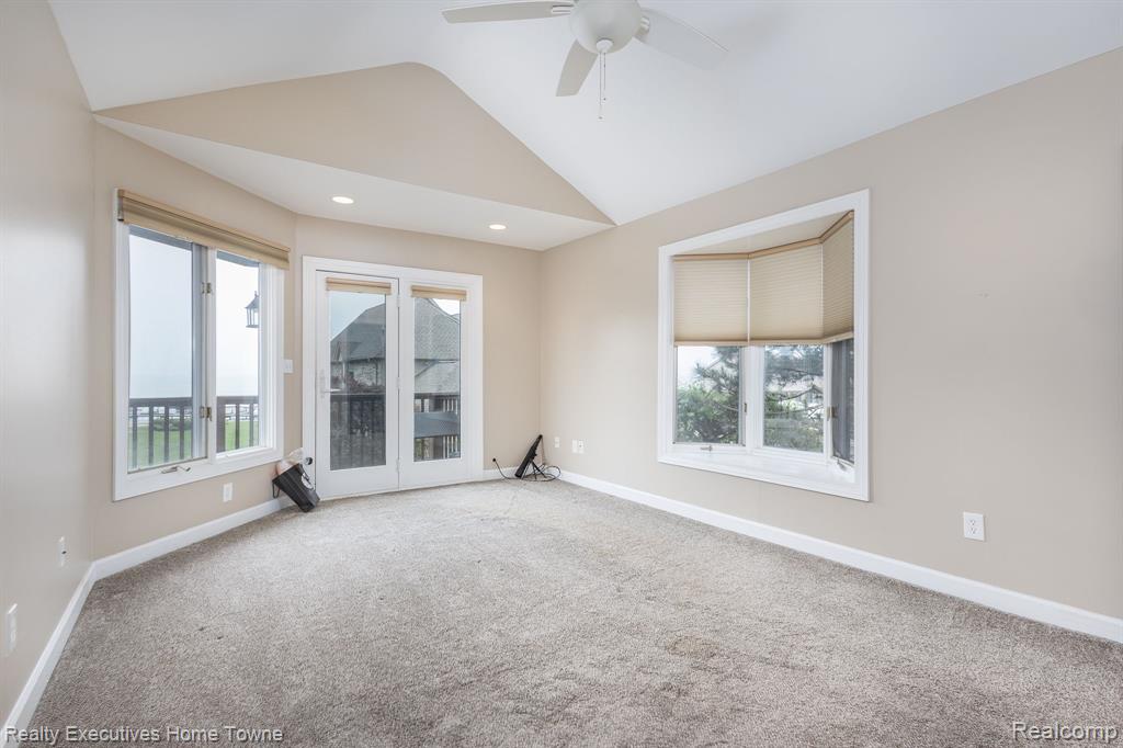 50731 Harbour View Drive N, 26, New Baltimore, MI 48047 — Photo 24