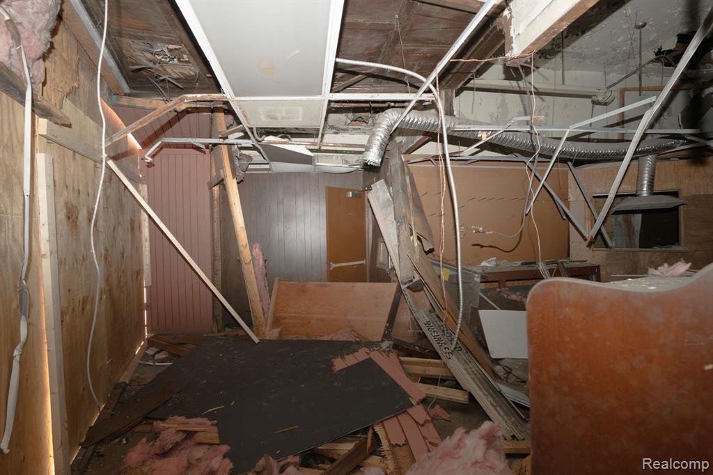 13537 GRATIOT Avenue, Detroit, MI 48205 — Photo 19