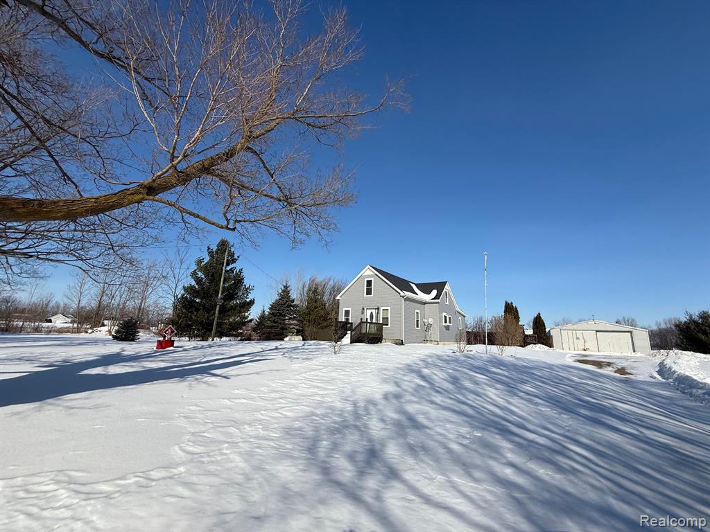 7595 BROOKS Road, Brown, MI 48416 — Photo 2