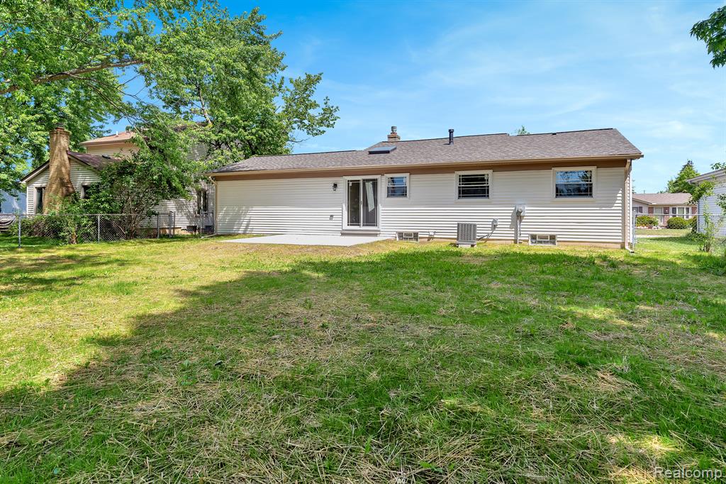 41441 Cumberland Drive, Canton, MI 48188 — Photo 29