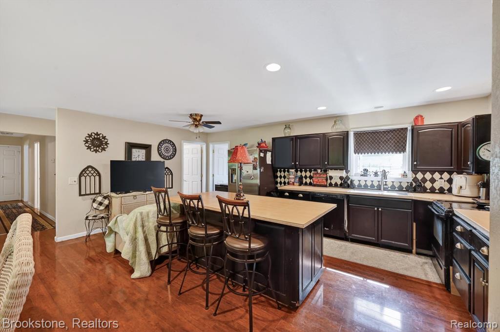 9300 Head O Lake Road, Ottawa Lake, MI 49267 — Photo 9