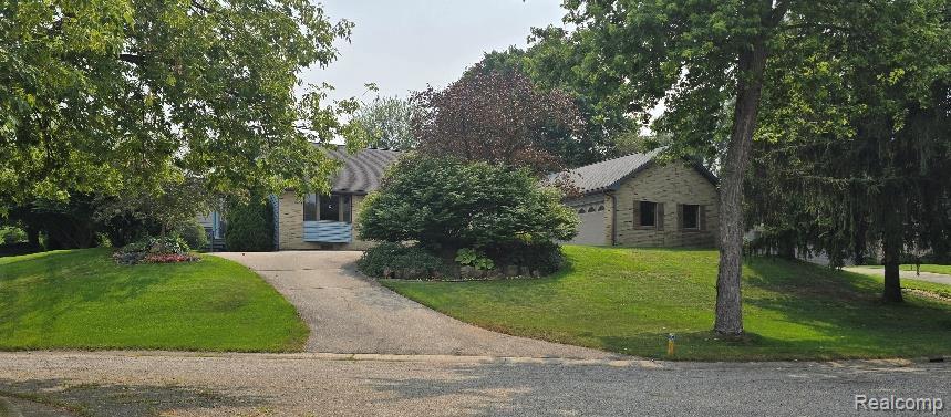 8637 Brazos Court, White Lake, MI — Photo 43
