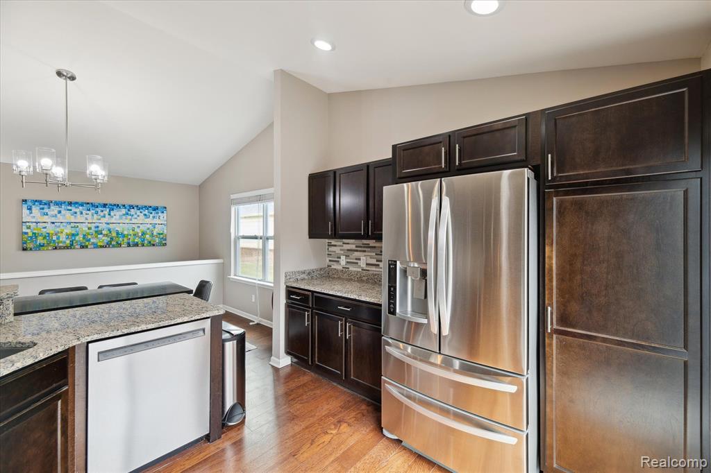 1115 PADDOCK Drive, South Lyon, MI 48178 — Photo 26