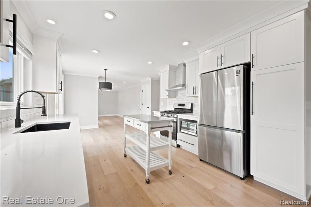 5485 Hammersmith Drive, West Bloomfield, MI — Photo 10