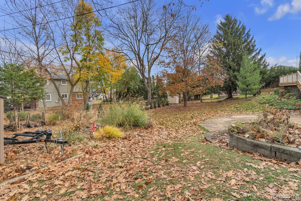 4248 WHITEBIRCH Drive, West Bloomfield, MI 48323 — Photo 50