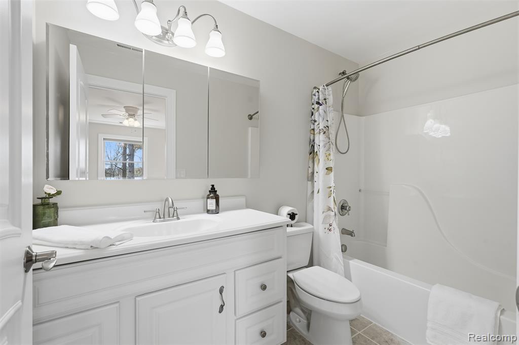 4148 Queensland Way, Pinckney, MI 48169 — Photo 38