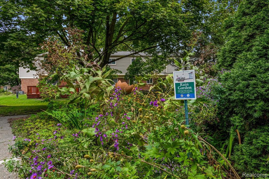 3043 Williamsburg, Ann Arbor, MI 48108 — Photo 20