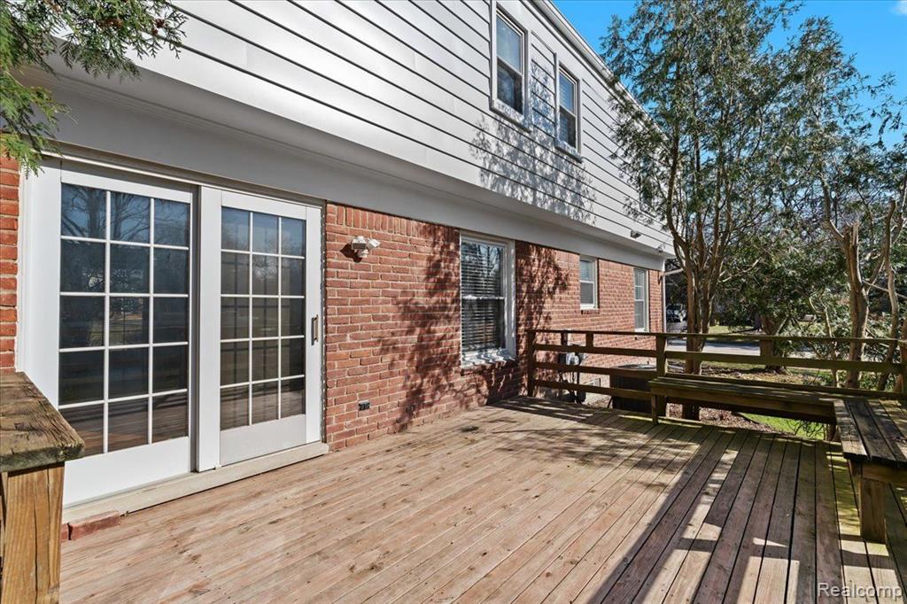 5888 RED COAT Lane, West Bloomfield, MI — Photo 39