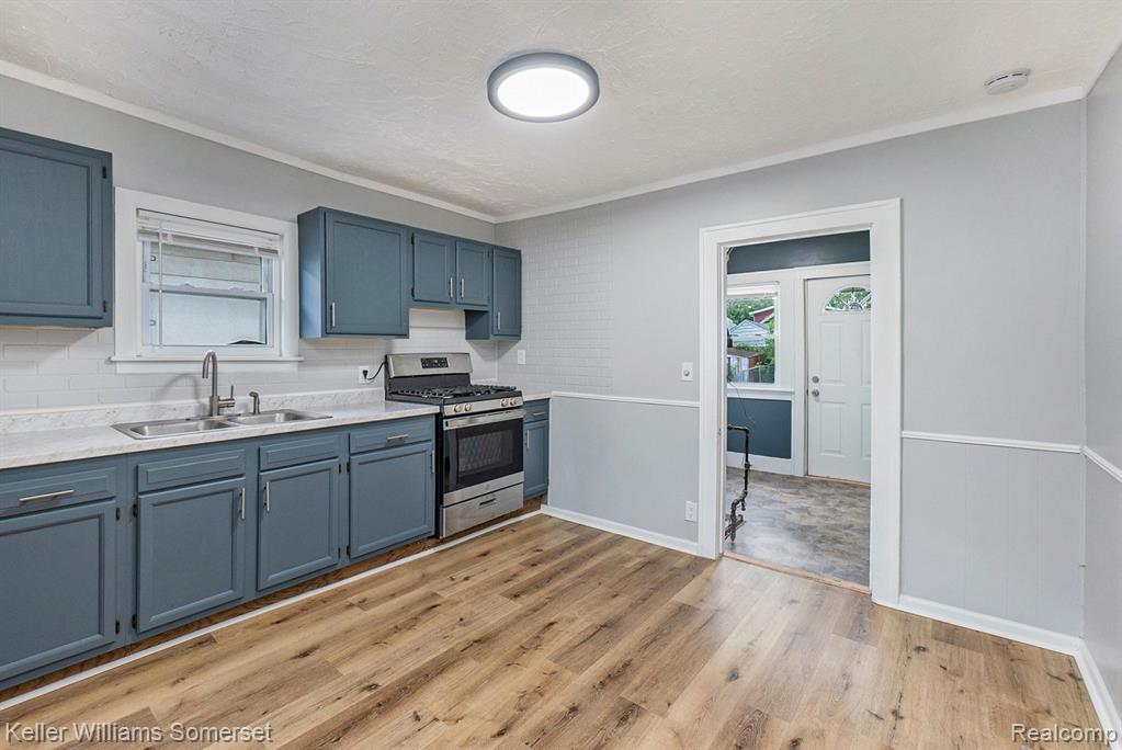 8233 Meadow Avenue, Warren, MI 48089 — Photo 5