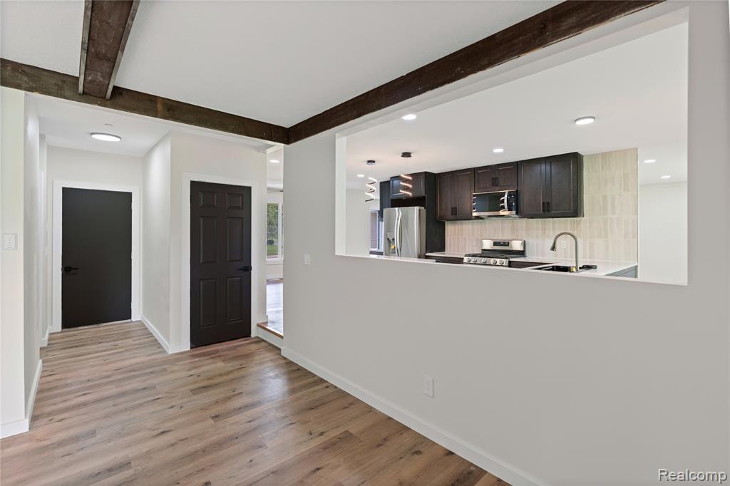 507 Charing Cross Drive, Grand Blanc, MI 48439 — Photo 27