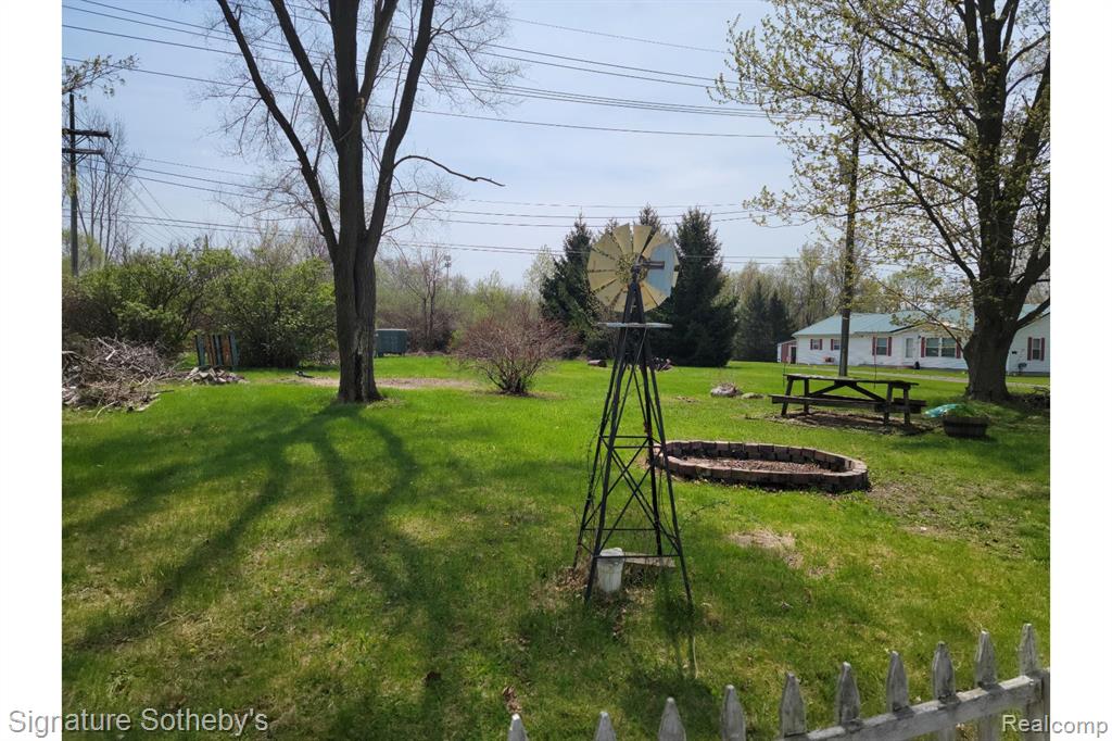 118 Daley Road, Lapeer, MI 48446 — Photo 21