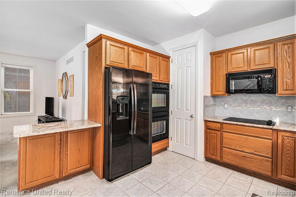 619 McKinley Circle, Canton, MI 48188 — Photo 12
