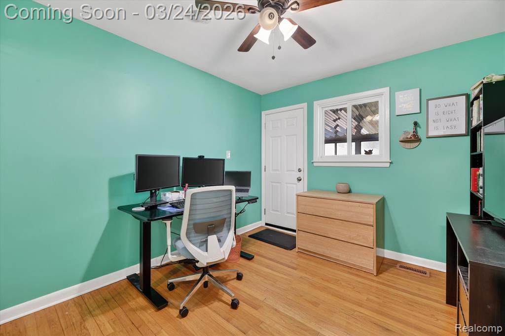 18053 Airport Road, Fraser, MI 48026 — Photo 13